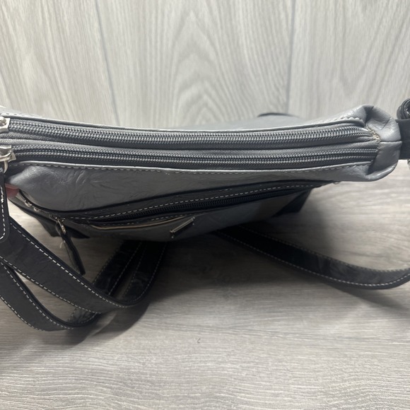 Stone & Co. Leather Black Shoulder Bag Purse Top Zip Front And Back Pockets - Picture 6 of 7